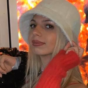 Meet your Posher, Bell